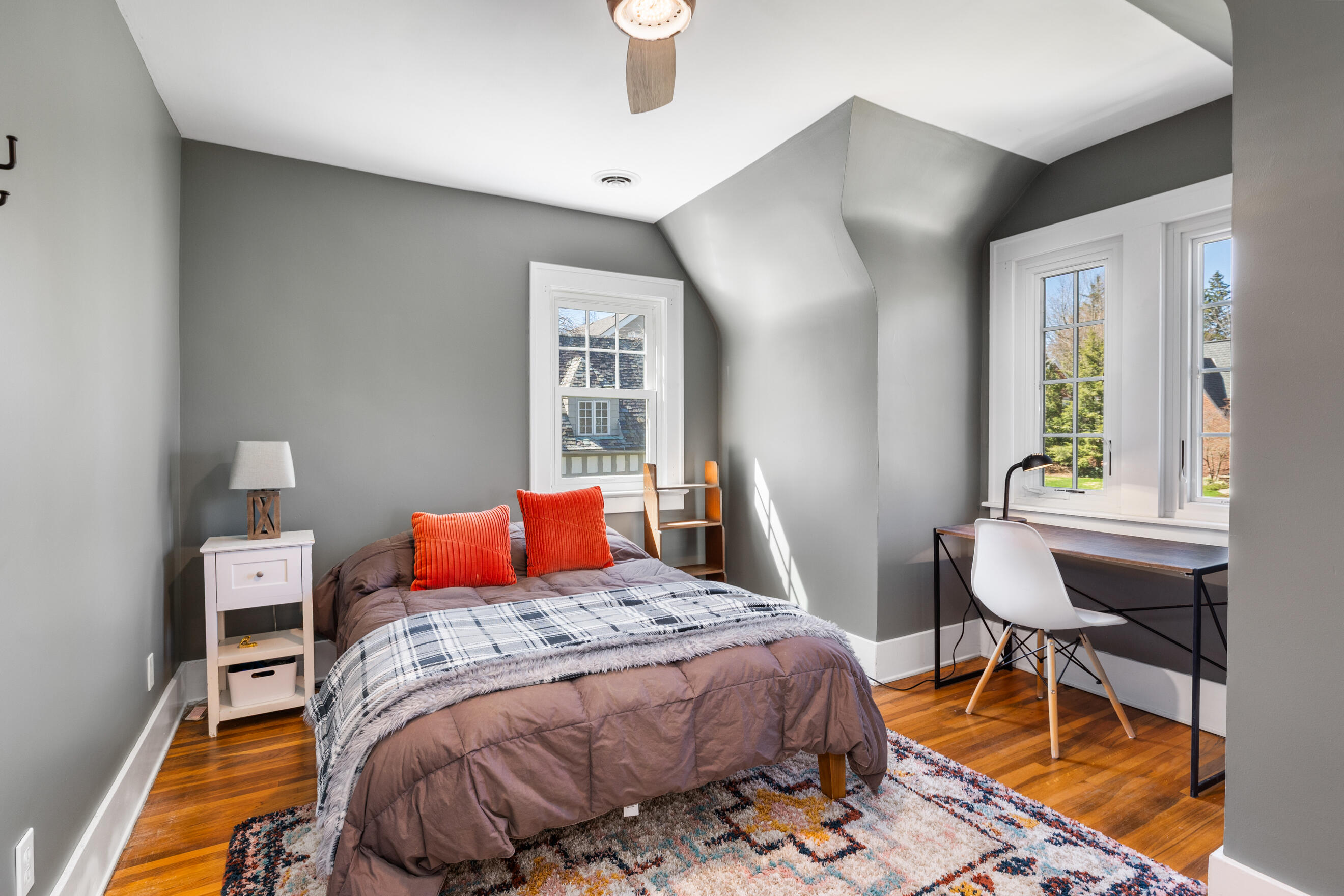 520 Cambridge Boulevard SE