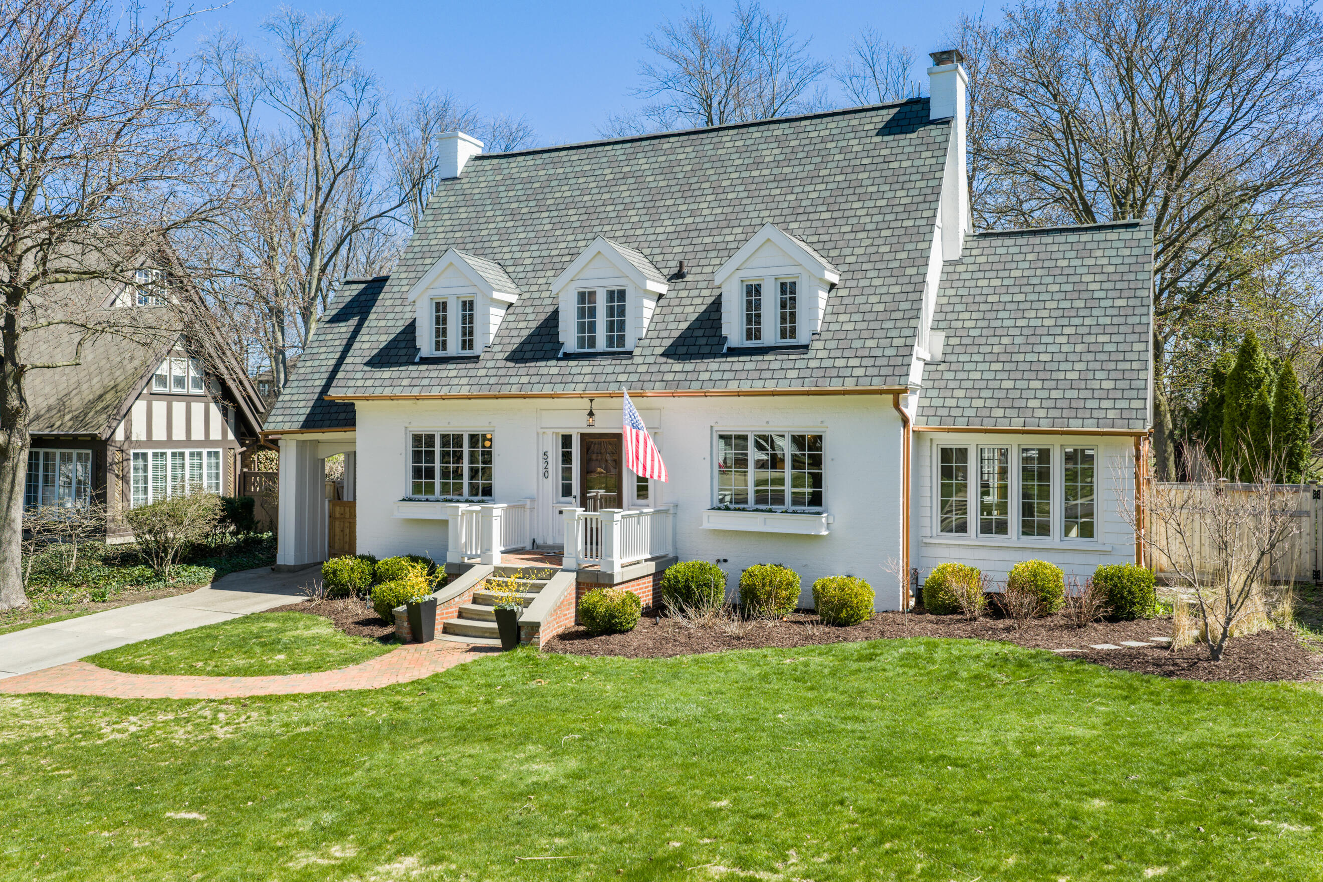 520 Cambridge Boulevard SE