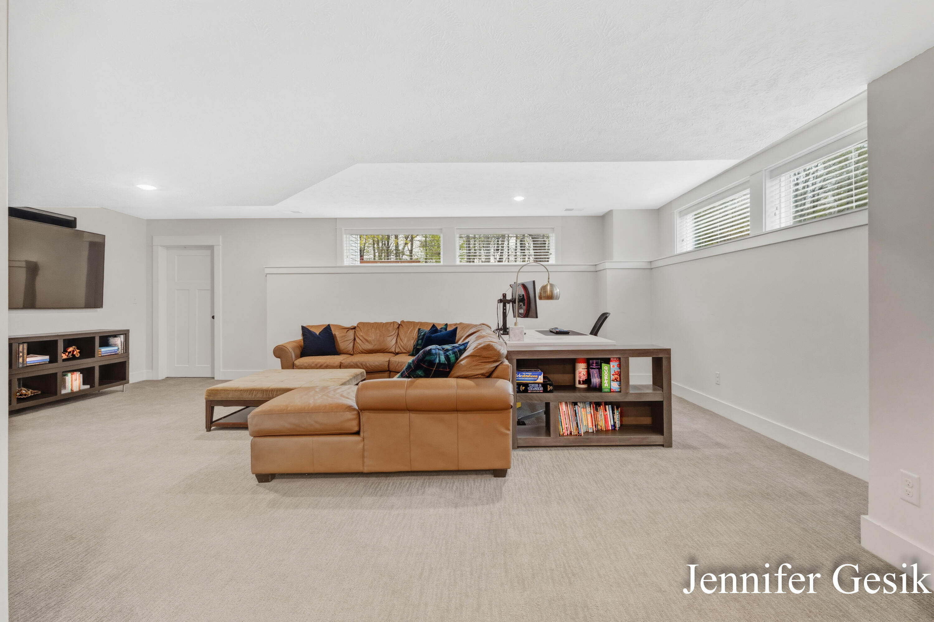 6644 Summer Meadows Drive NE