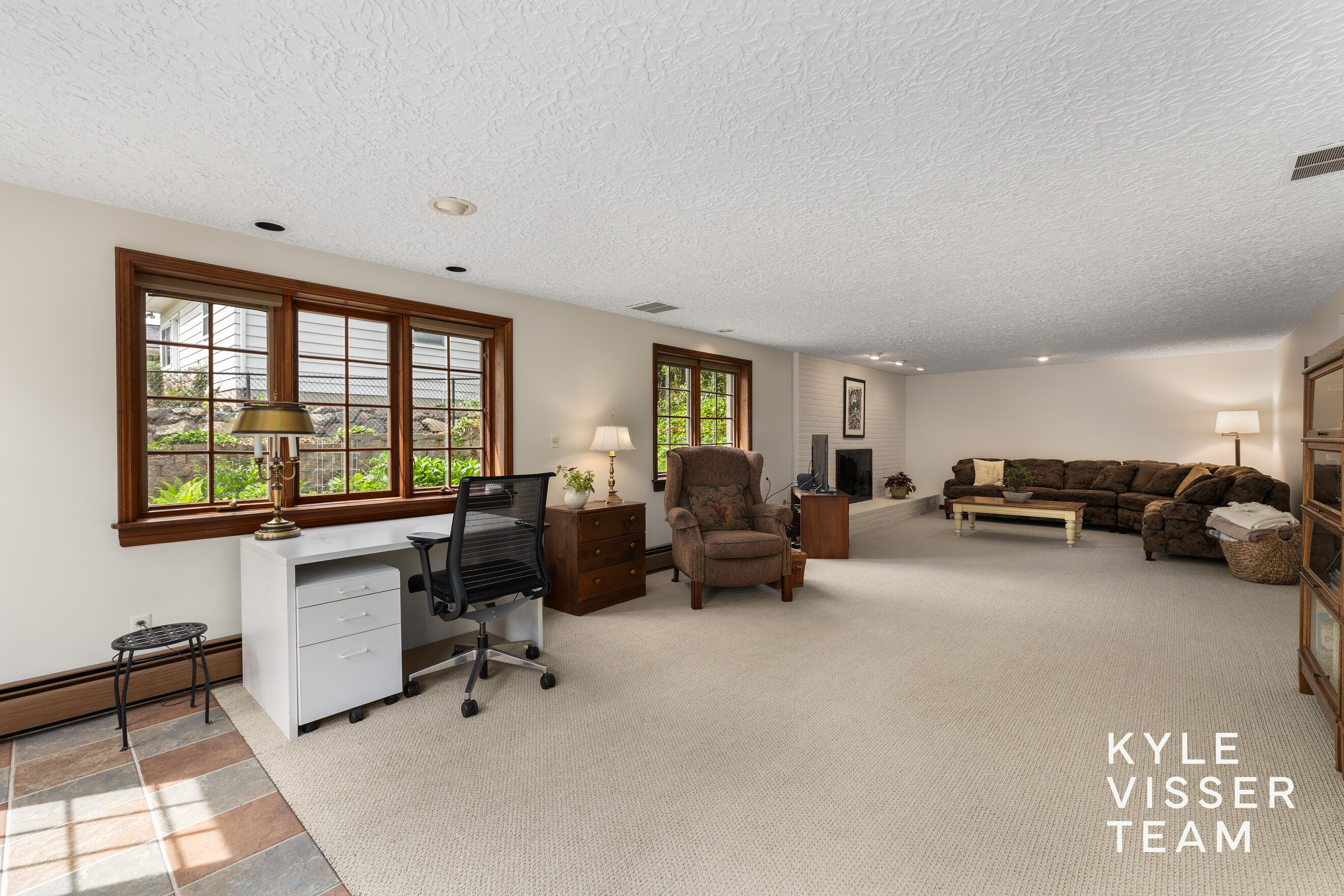 1104 Idema Drive SE
