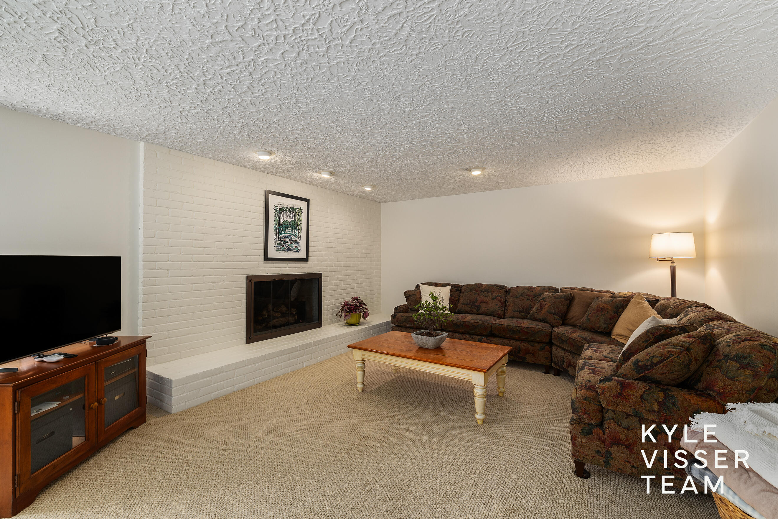 1104 Idema Drive SE