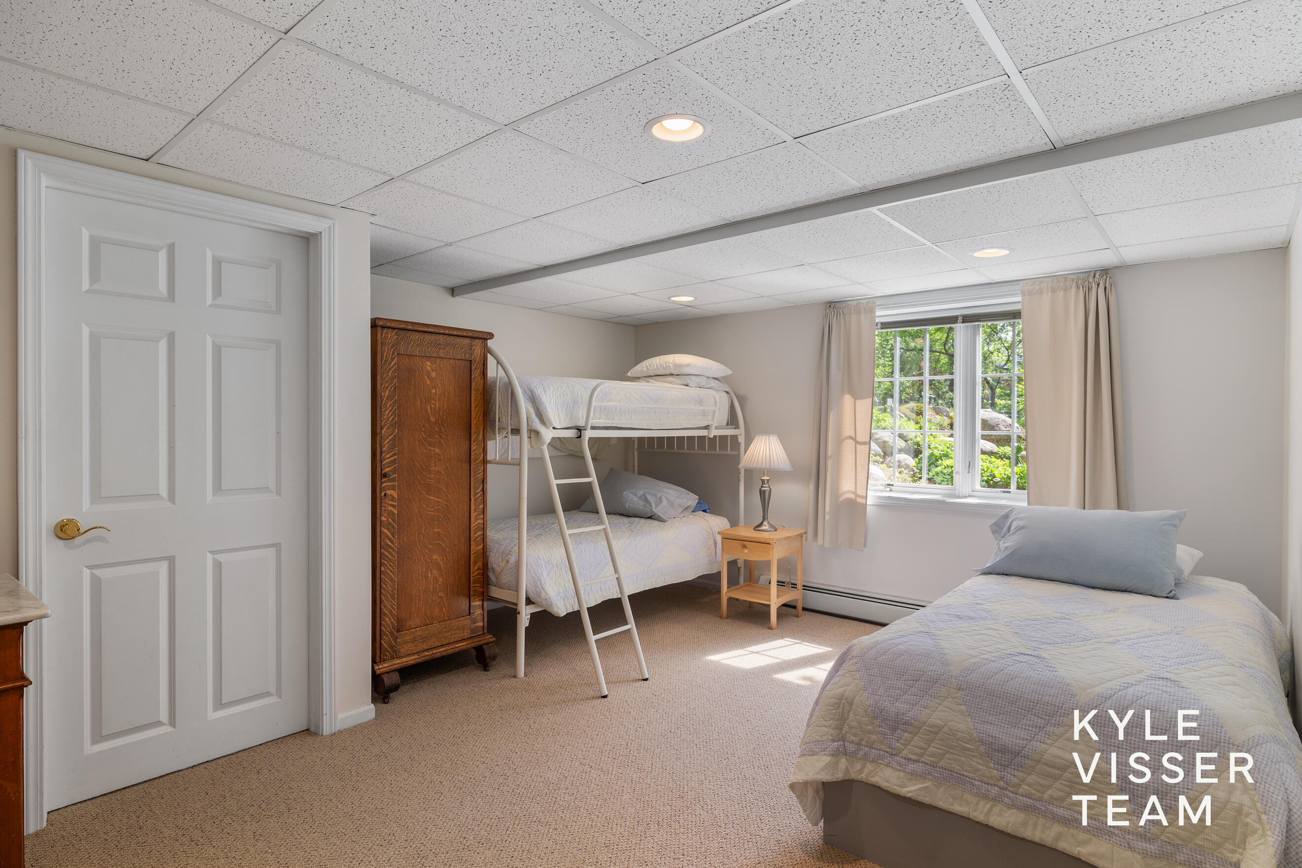 1104 Idema Drive SE