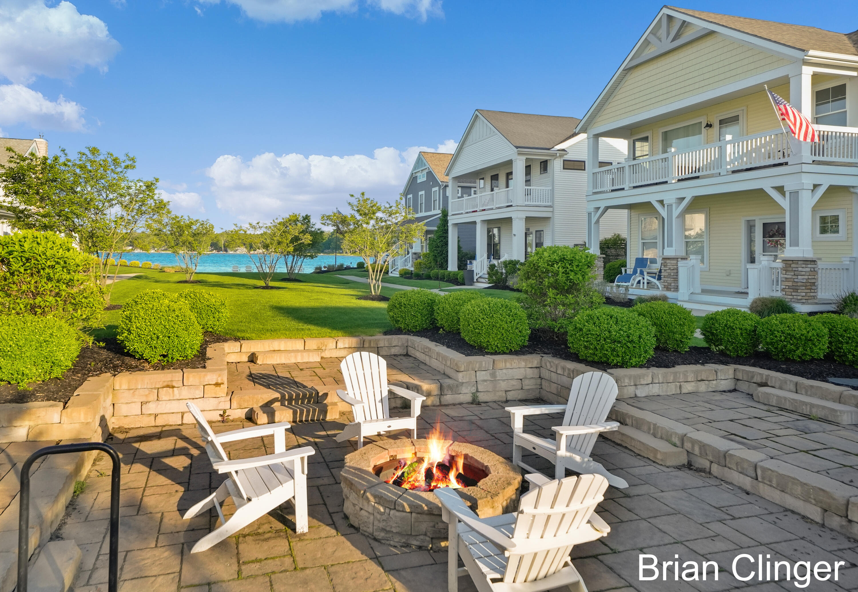 409 W Robinson Drive