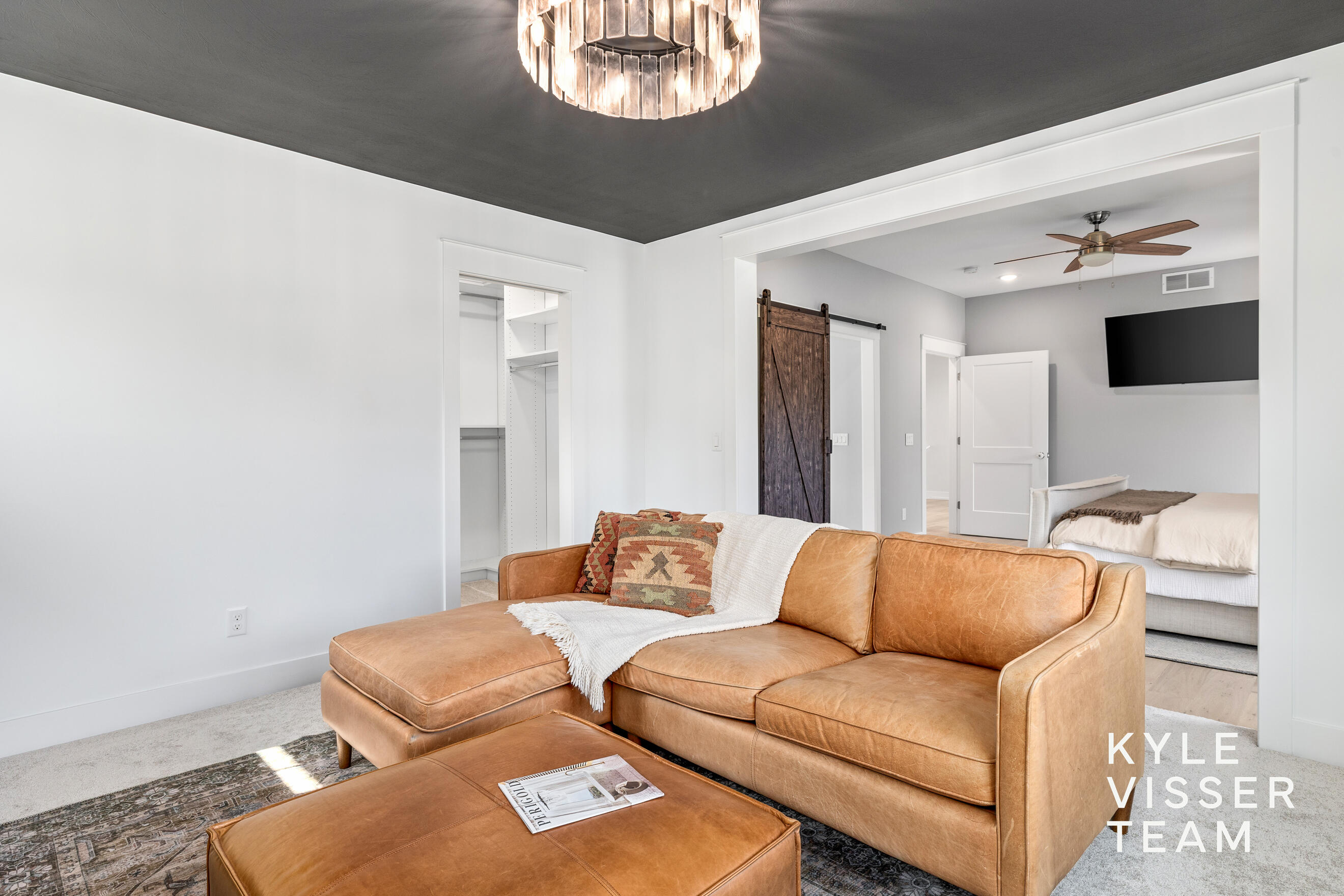 69 Lakeside Drive SE