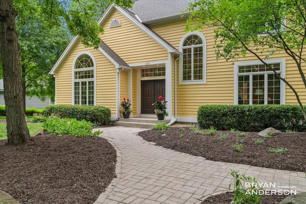 1015 Bradford Hollow Lane NE