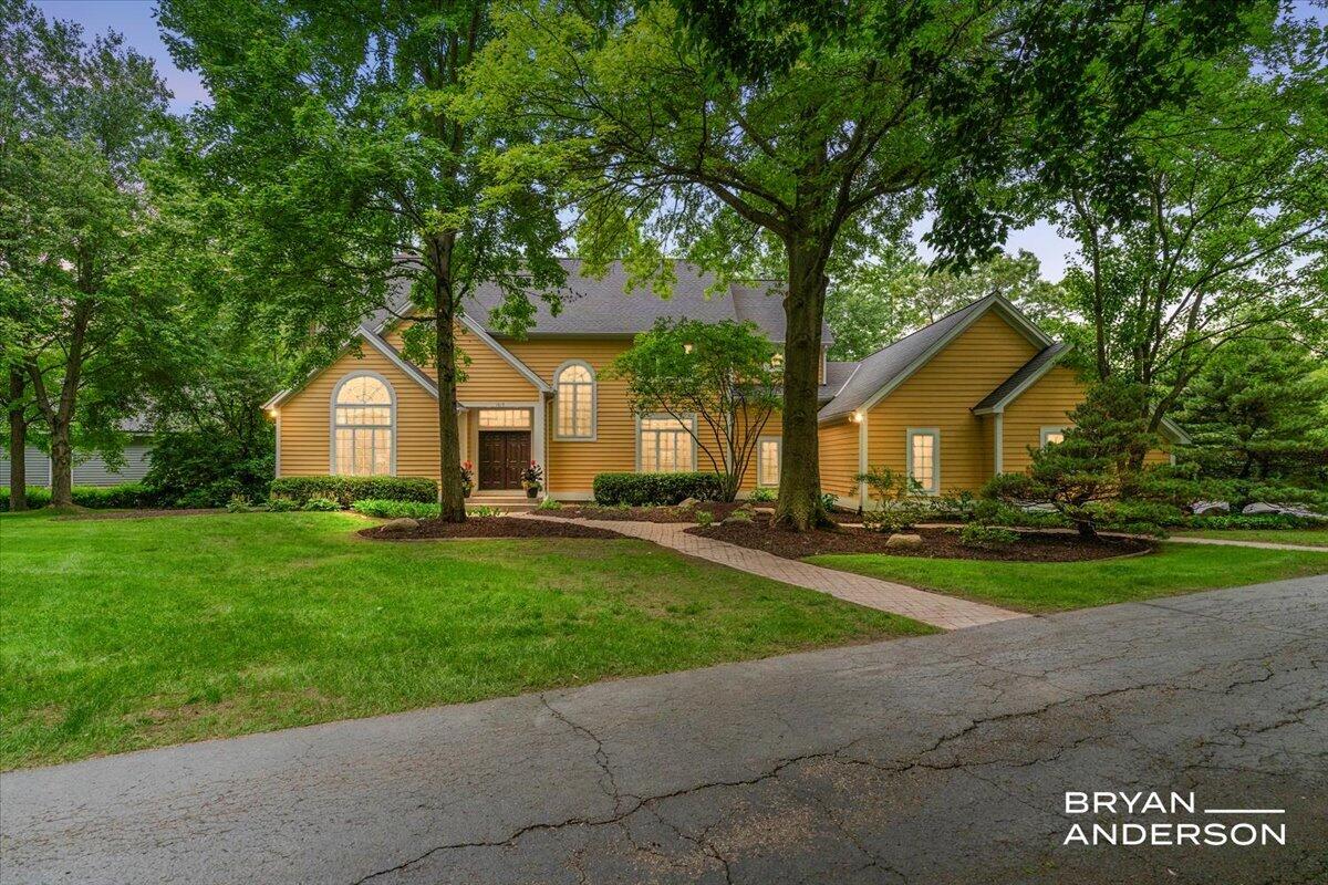1015 Bradford Hollow Lane NE