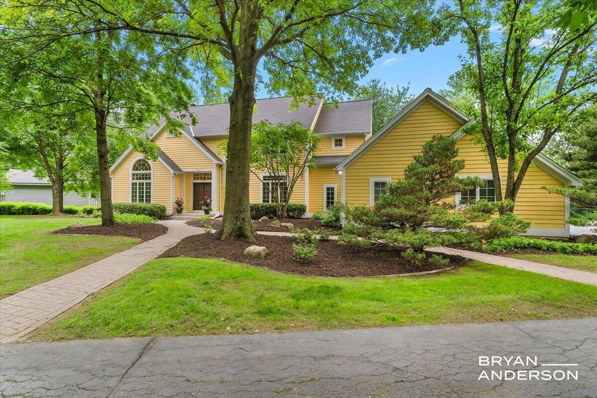 1015 Bradford Hollow Lane NE