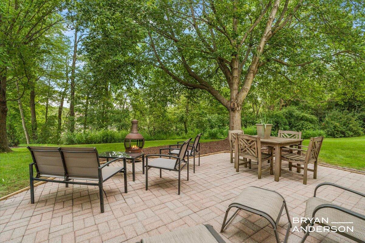 1015 Bradford Hollow Lane NE