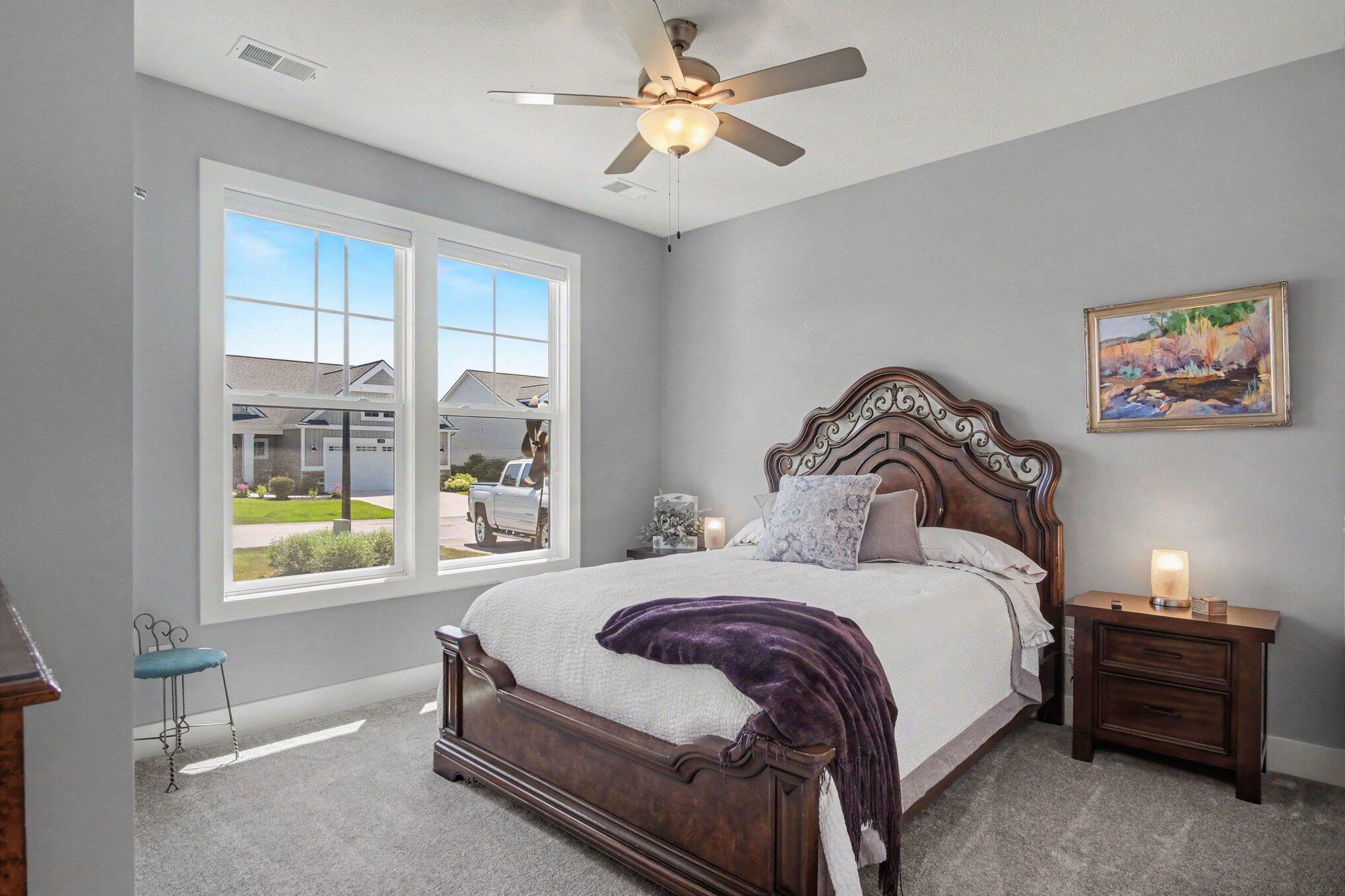 2929 Isle Grand Drive NE 11