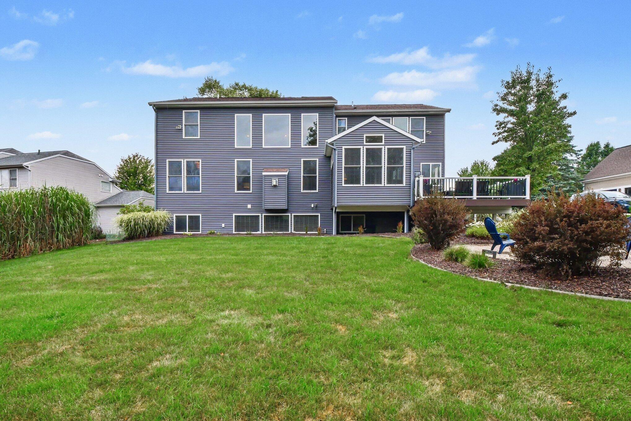 1254 Stoneshire Drive SE