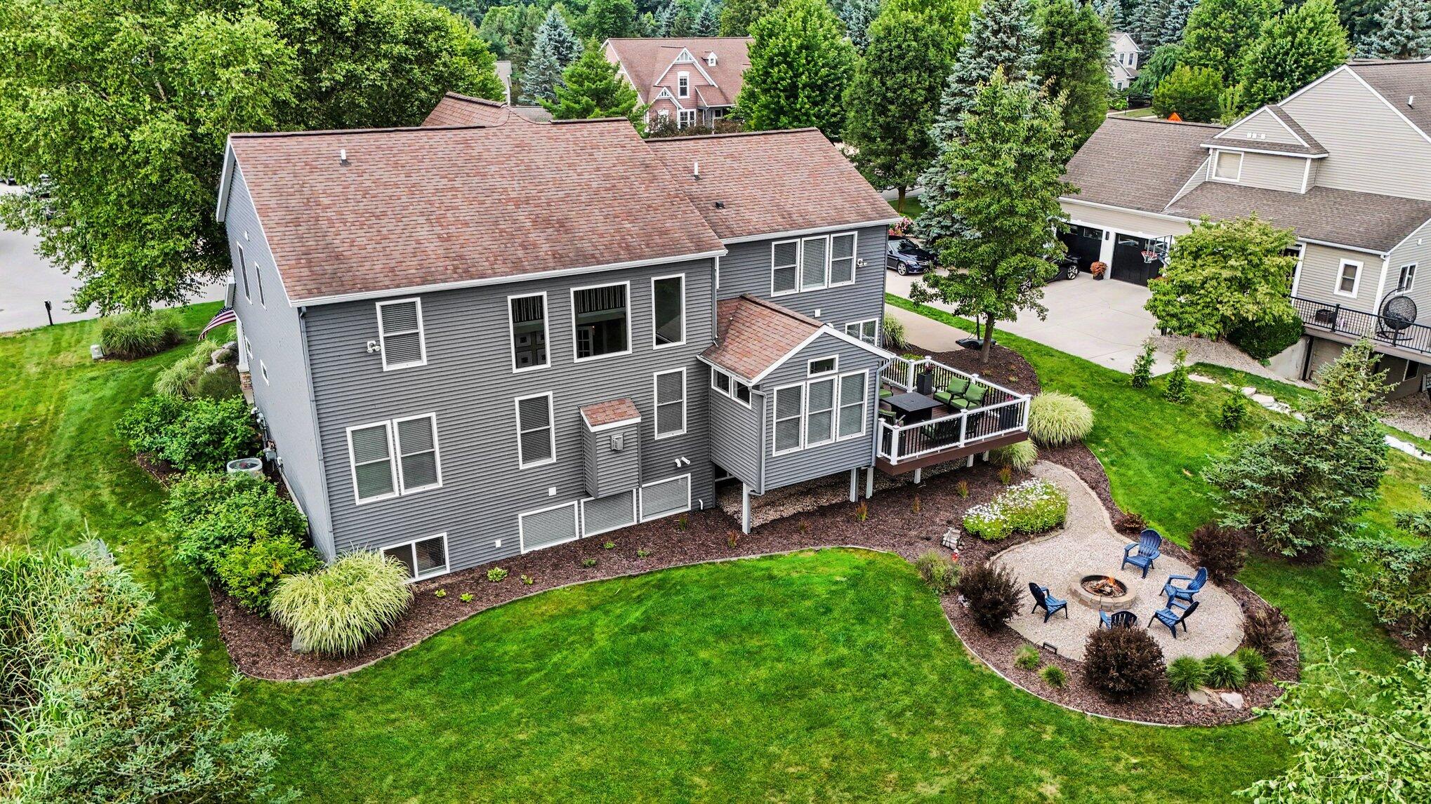 1254 Stoneshire Drive SE