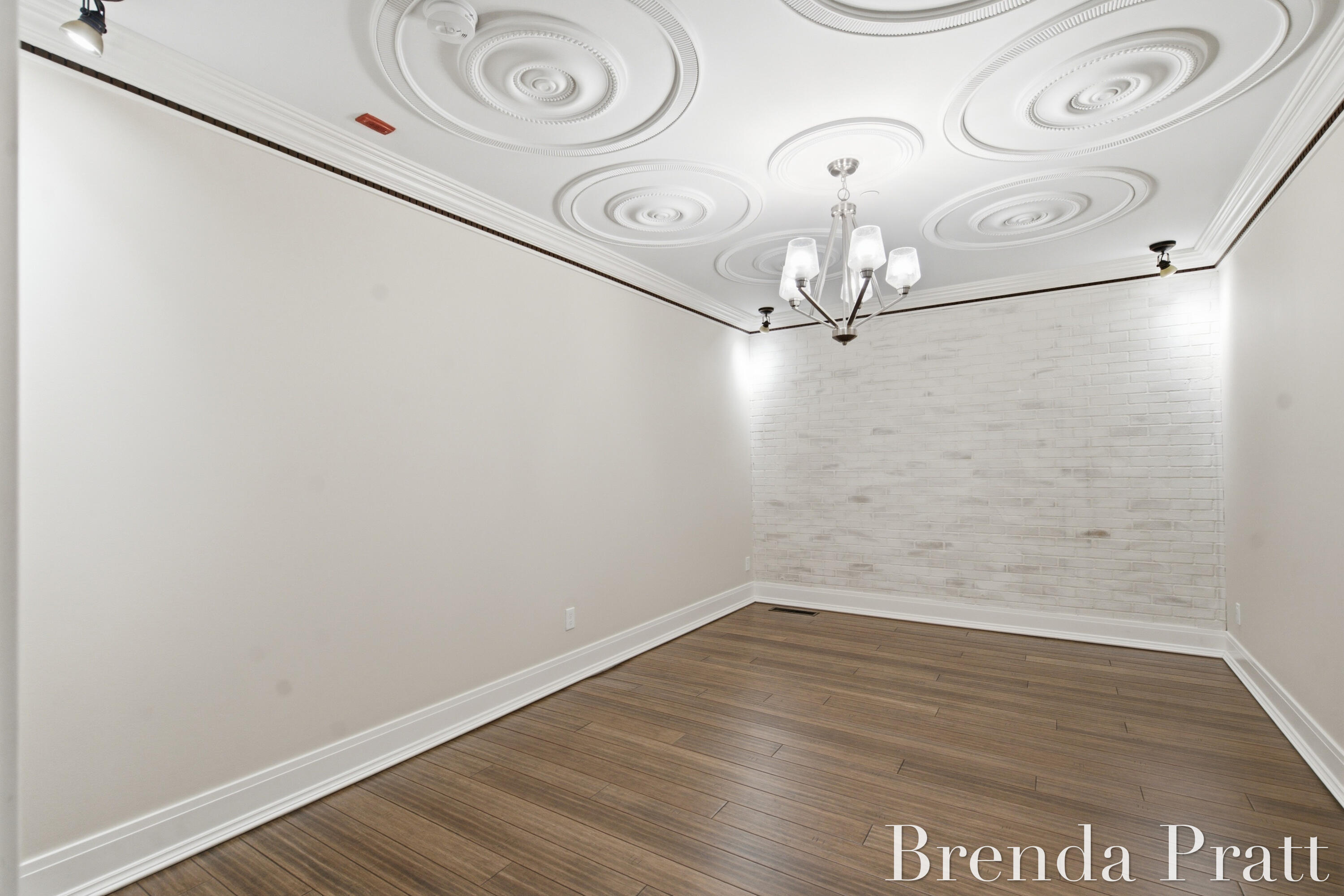 600 7th Street NW 204