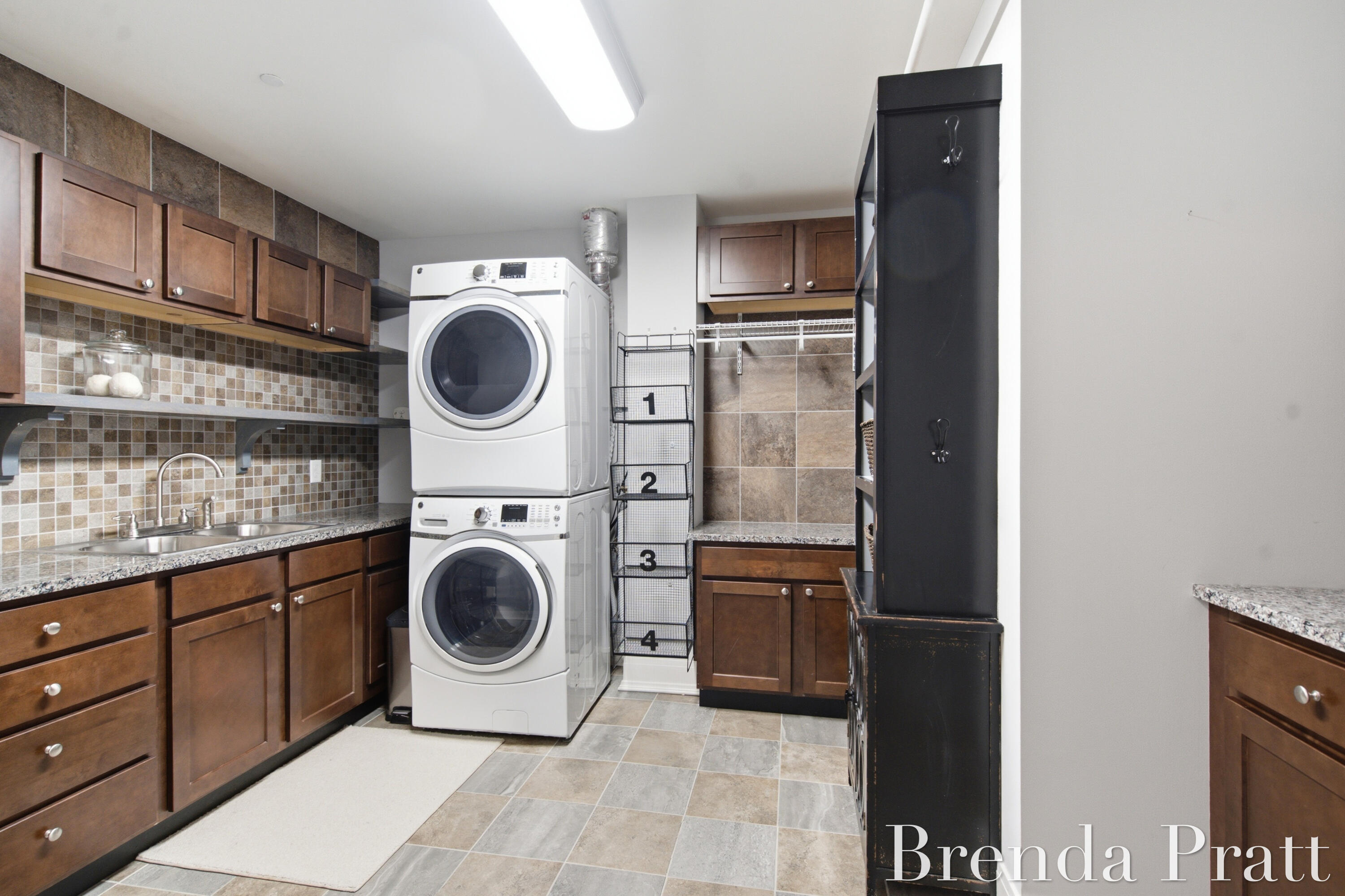 600 7th Street NW 204