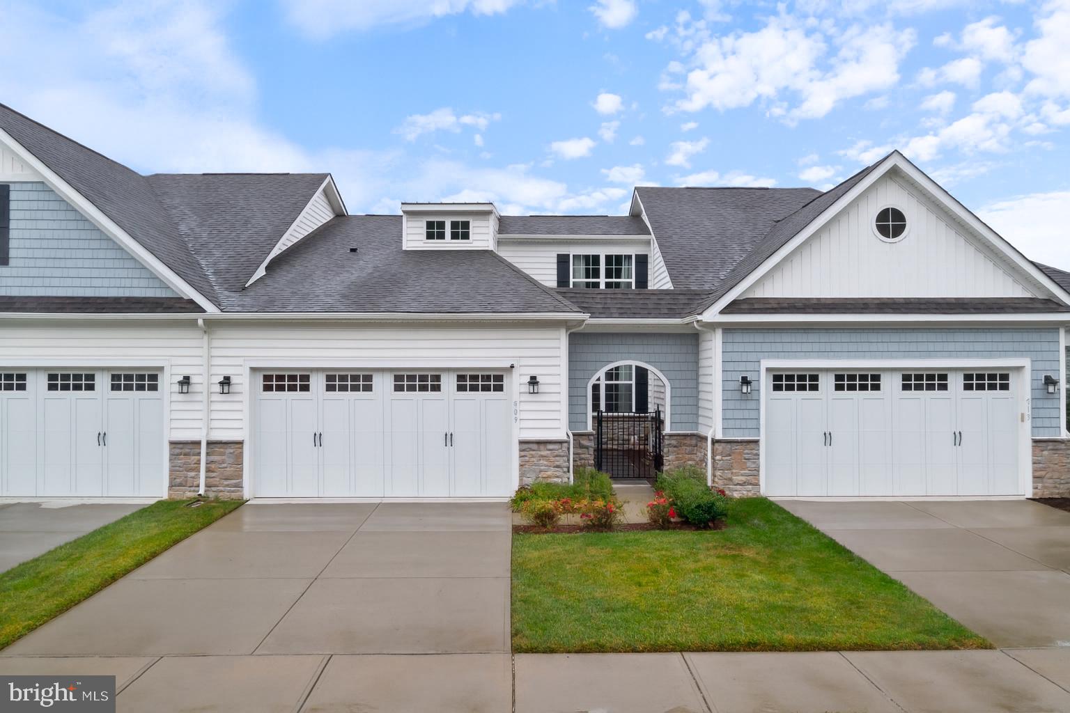 509 MOORINGS CIRCLE 249
