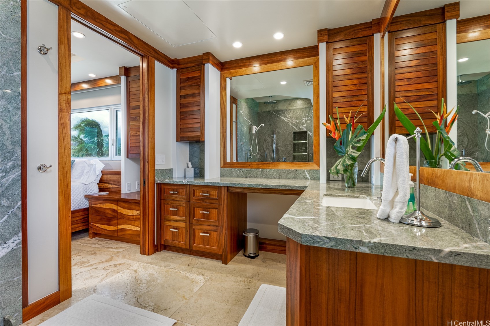 2937 Kalakaua Avenue 61