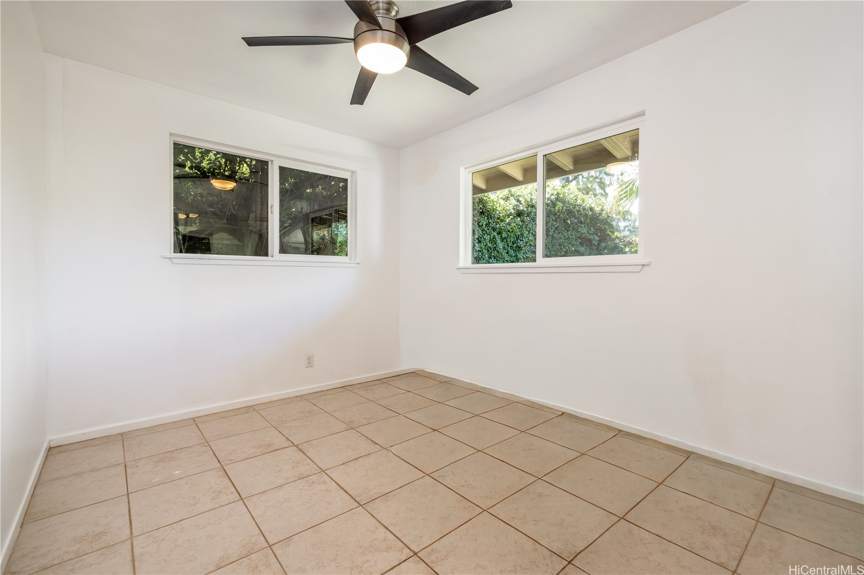 68-697 Farrington Highway