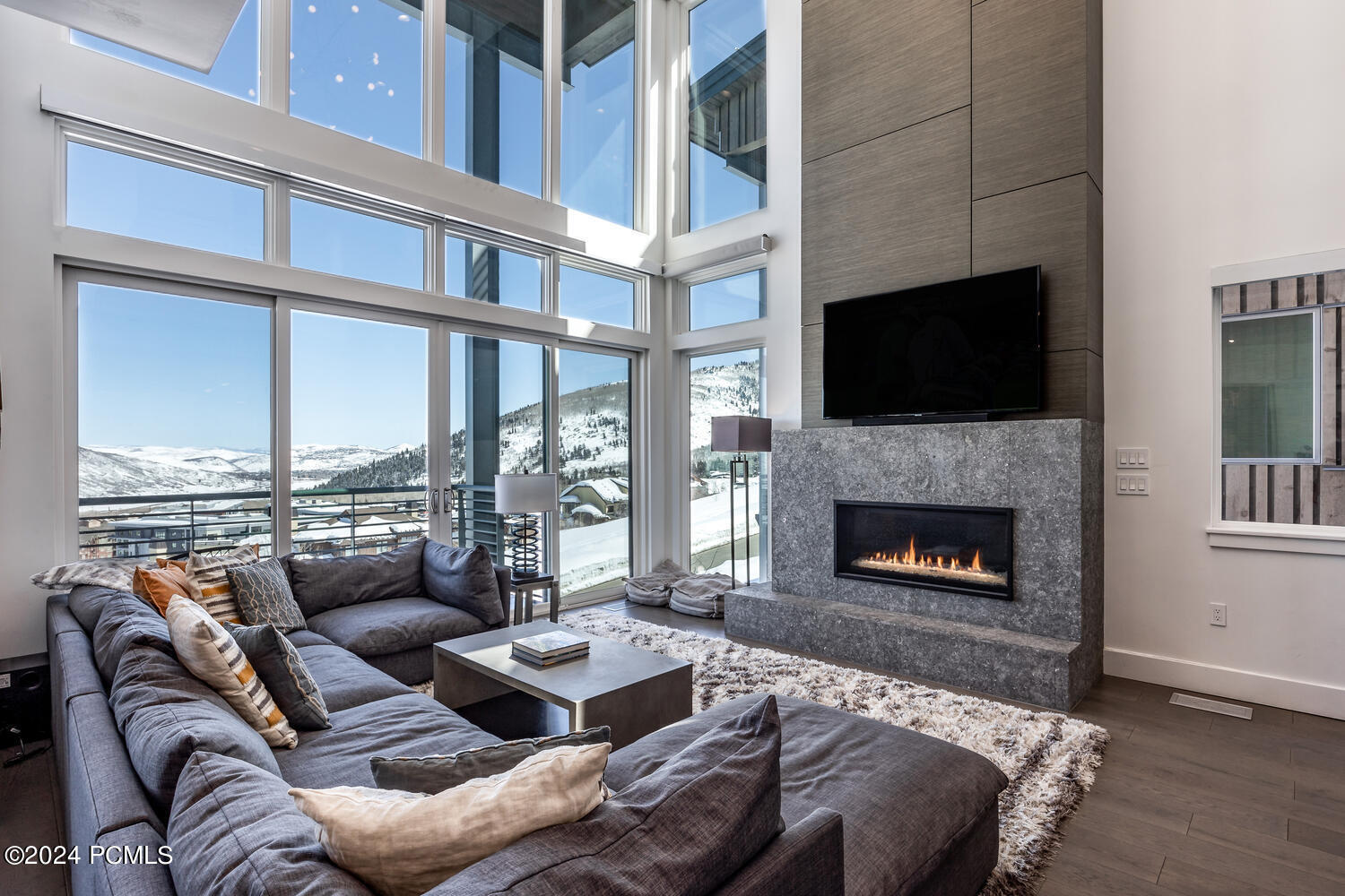 2752 W High Mountain Road, 1501