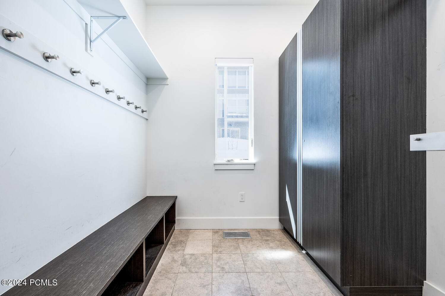 2752 W High Mountain Road, 1501