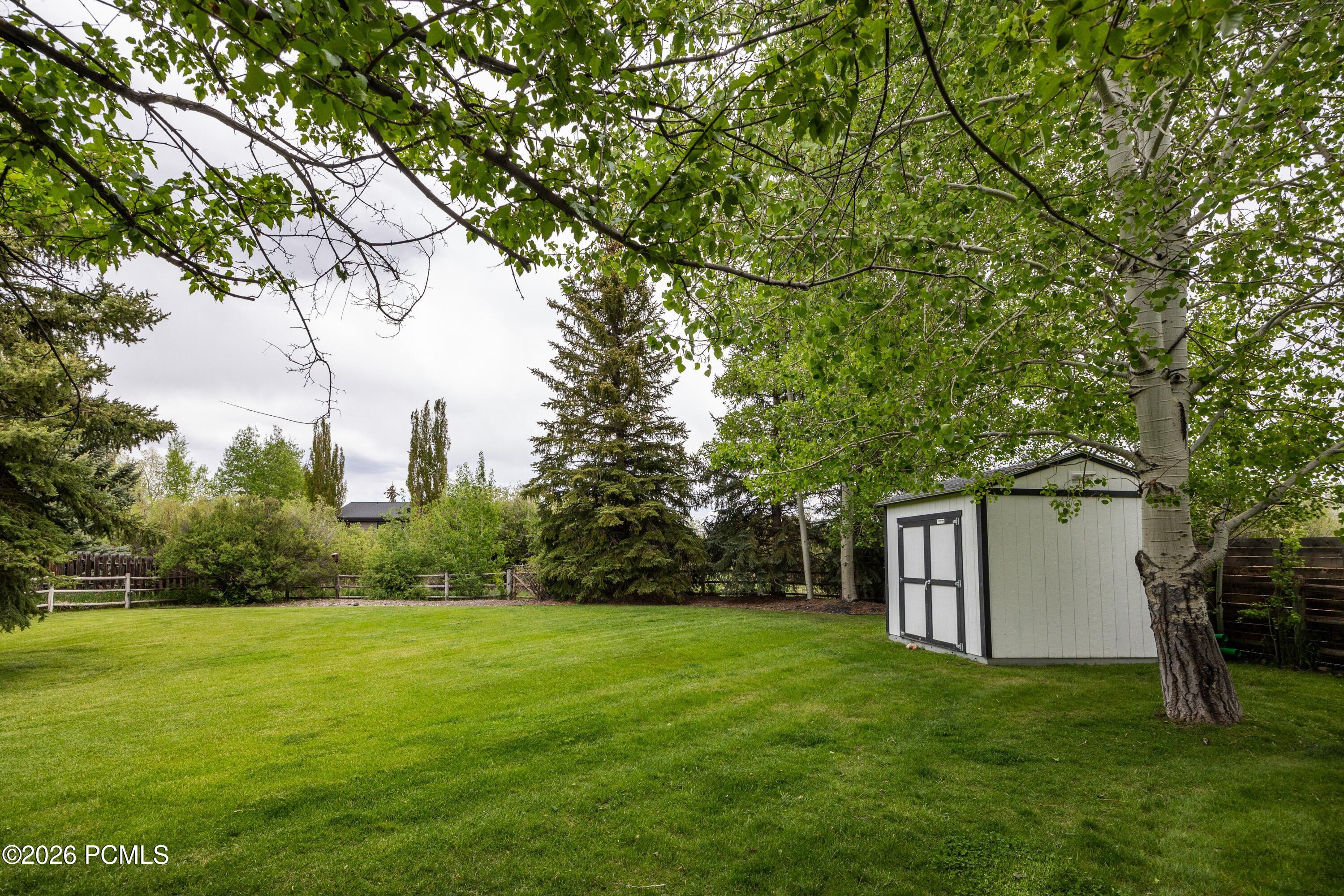 5064 E Meadows Drive