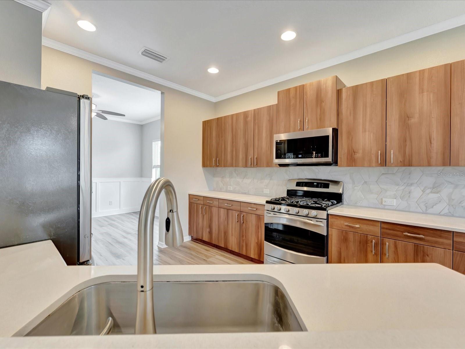 4914 MISSION PARK LN