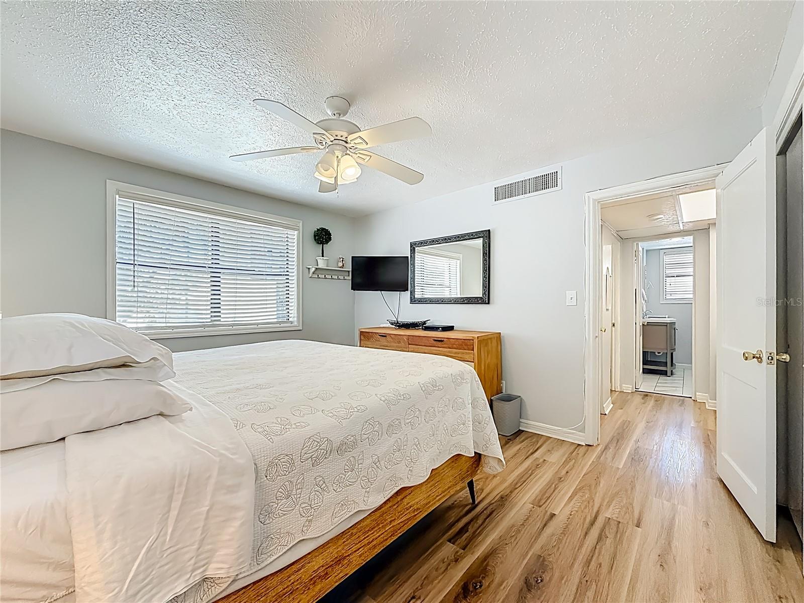 6700 SUNSET WAY #604