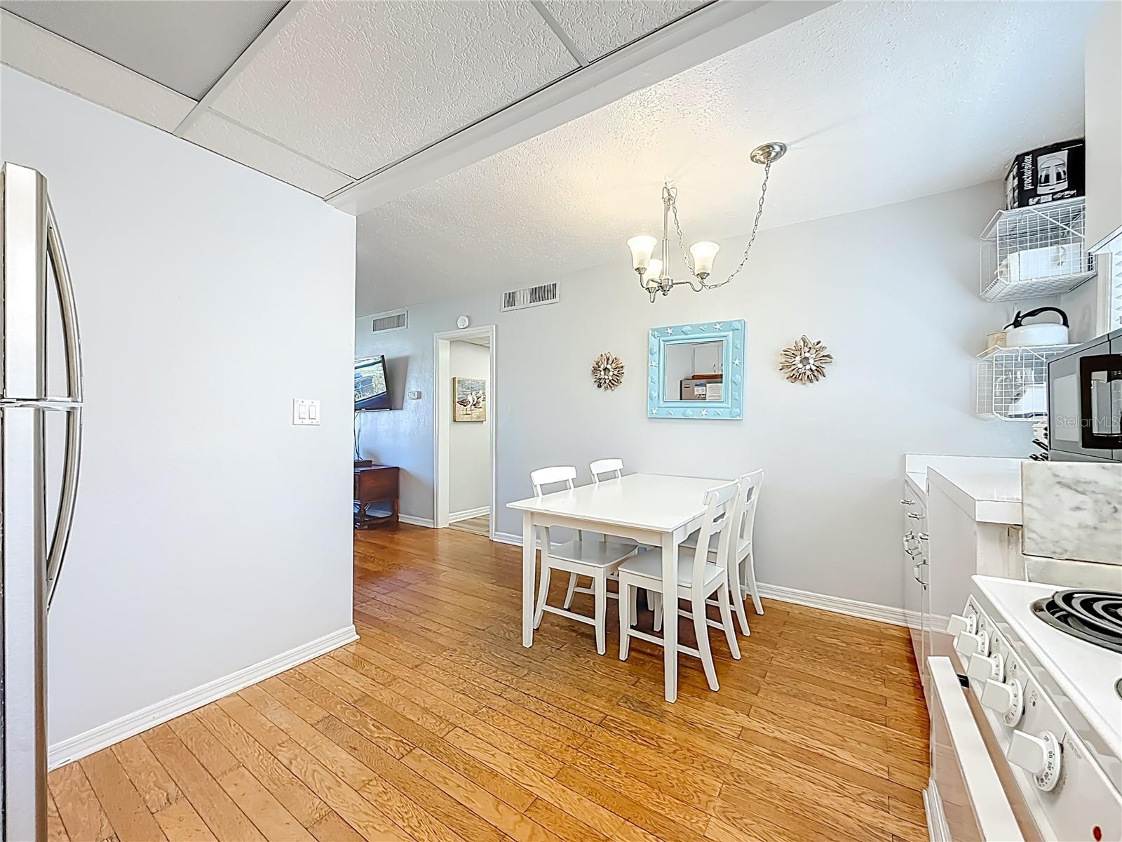 6700 SUNSET WAY #604