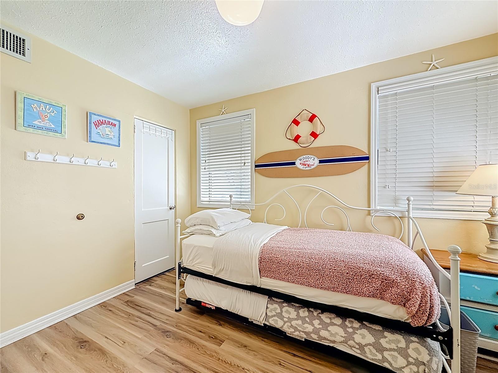 6700 SUNSET WAY #604