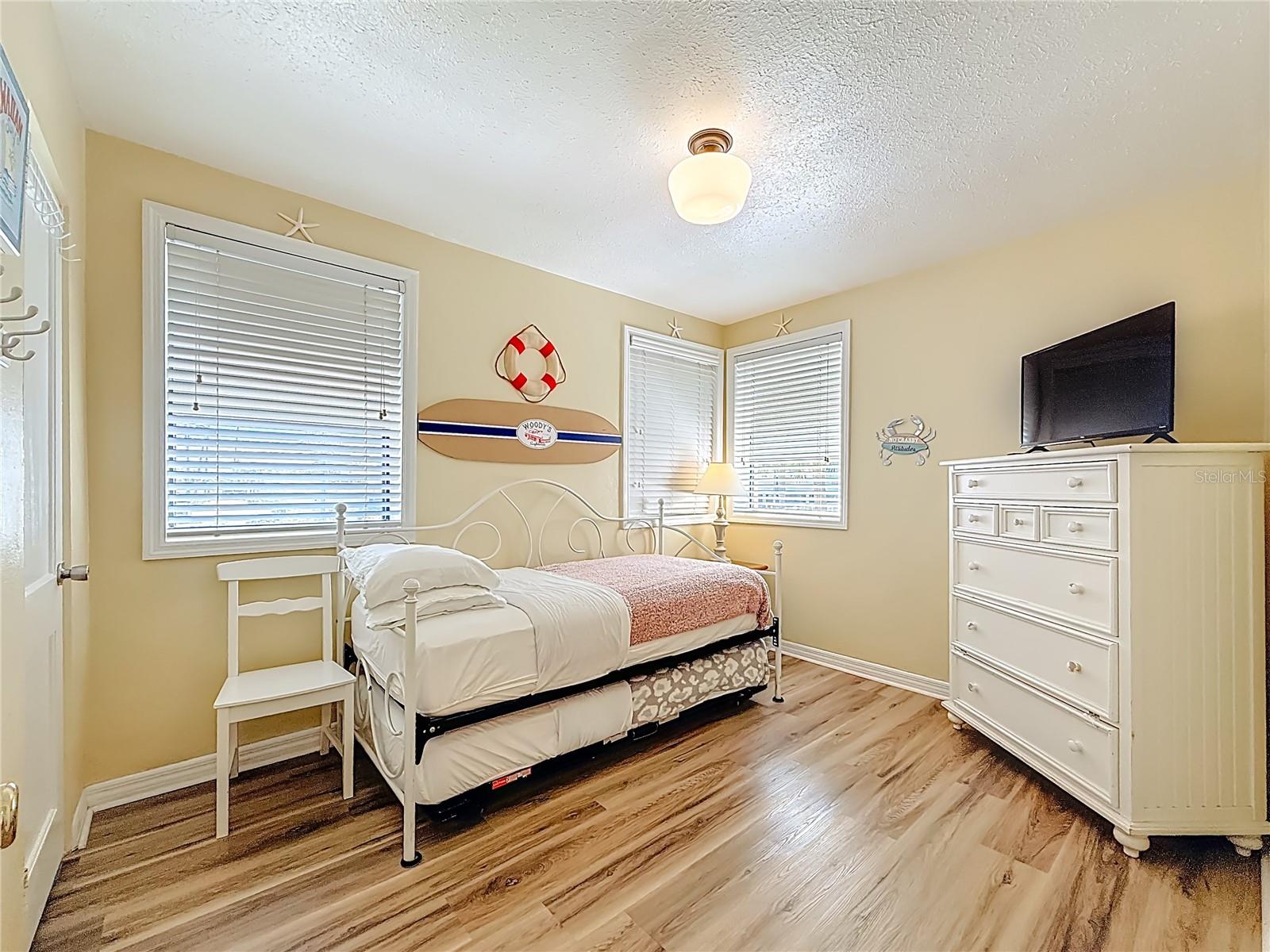 6700 SUNSET WAY #604