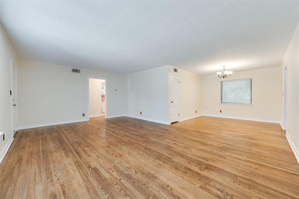 1738 CARLISLE Road