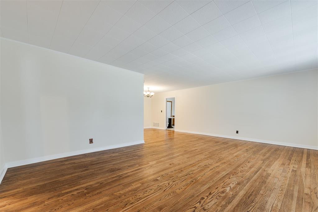 1738 CARLISLE Road