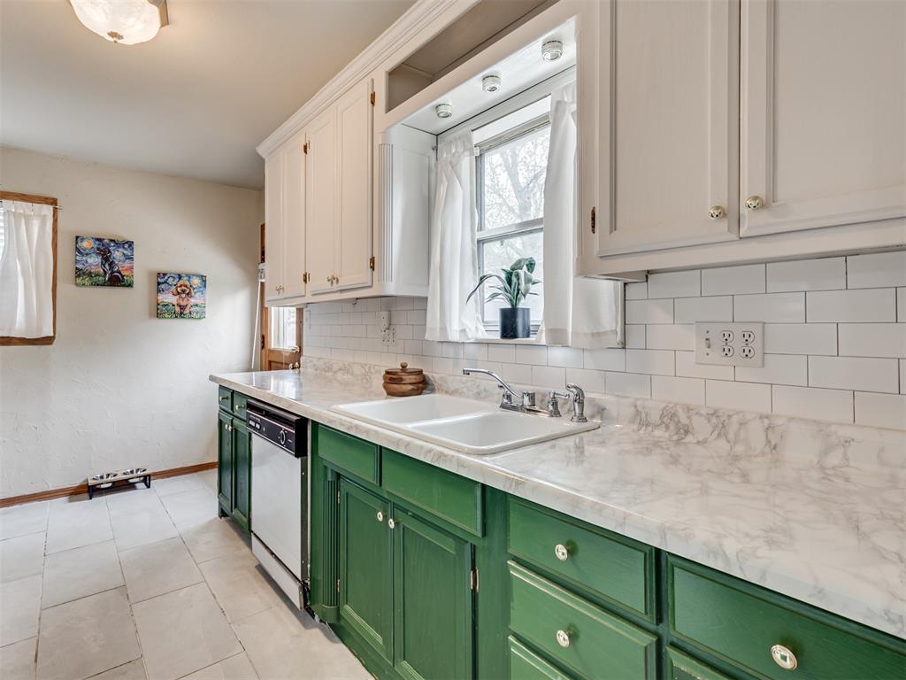 2723 NW 35th Street