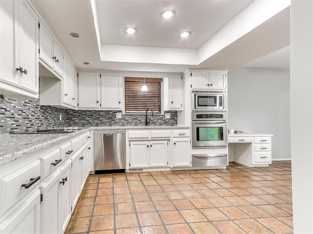 13505 Fox Hollow Ridge