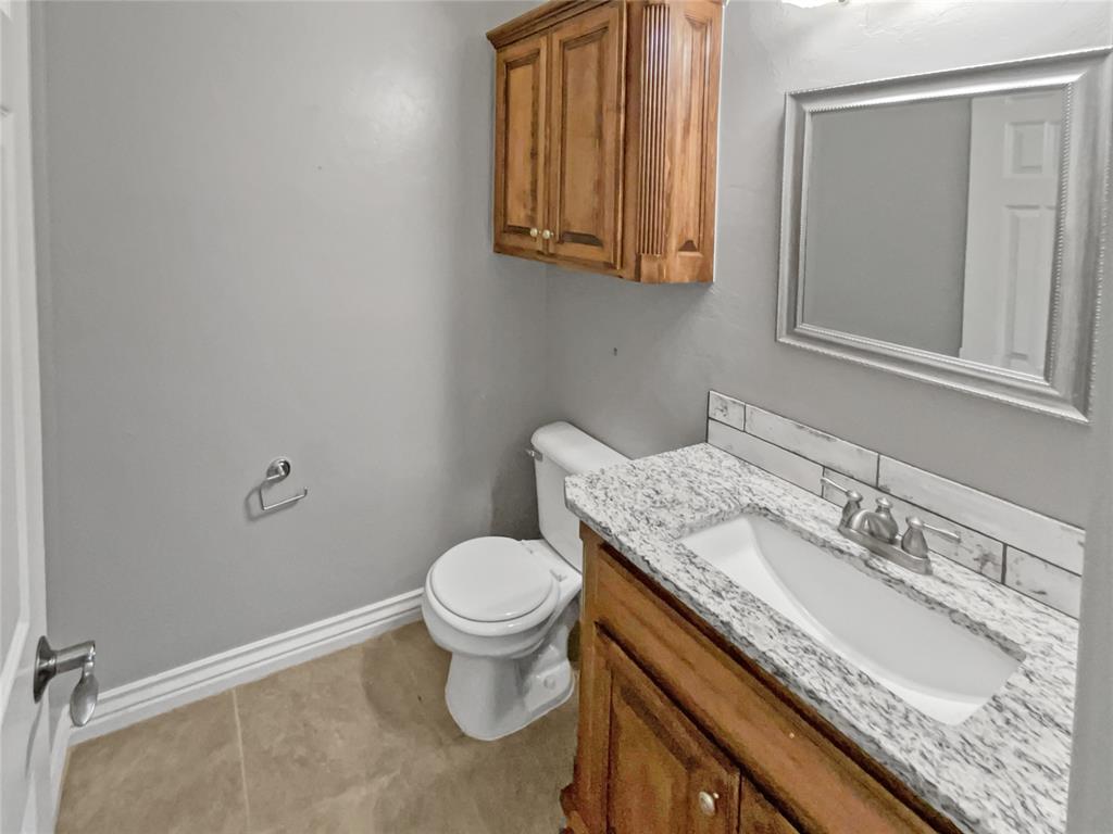 601 Cloudview Place
