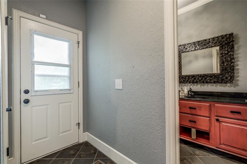 1224 Interurban Way