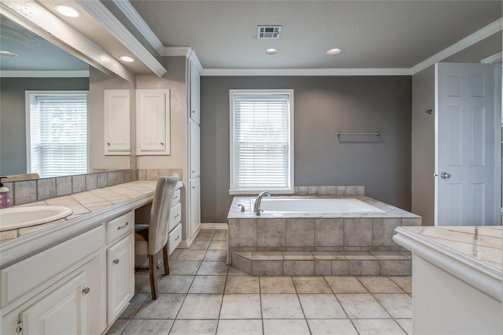 1224 Interurban Way