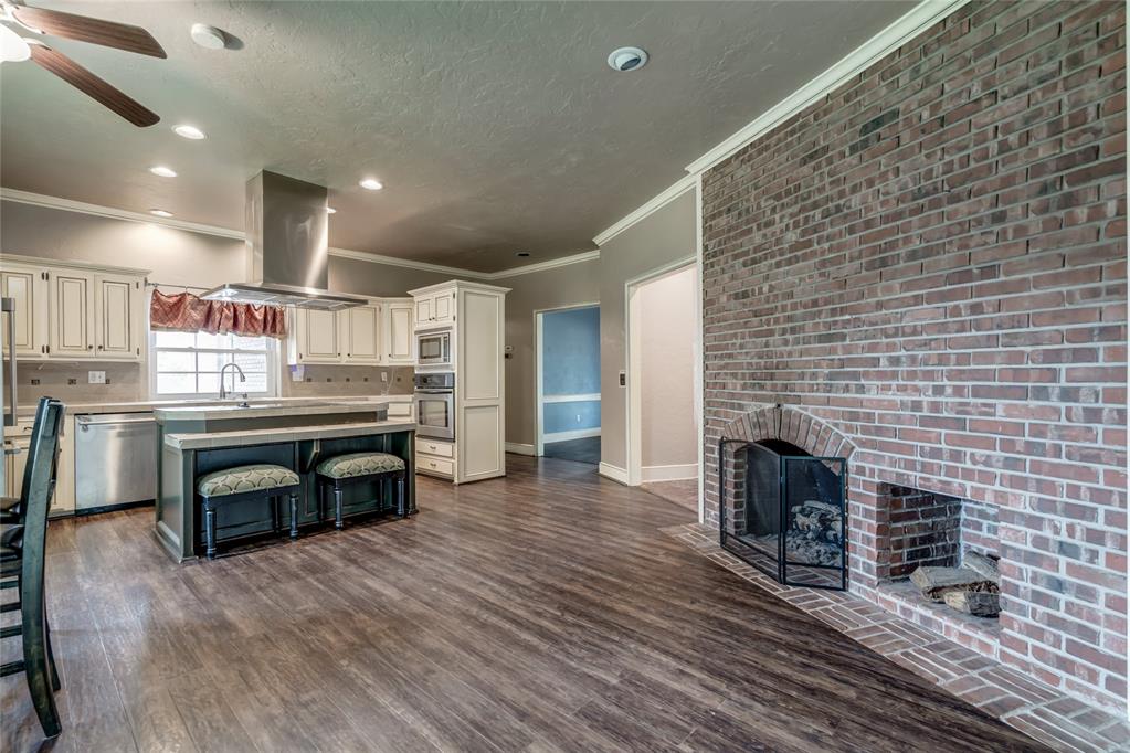 1224 Interurban Way