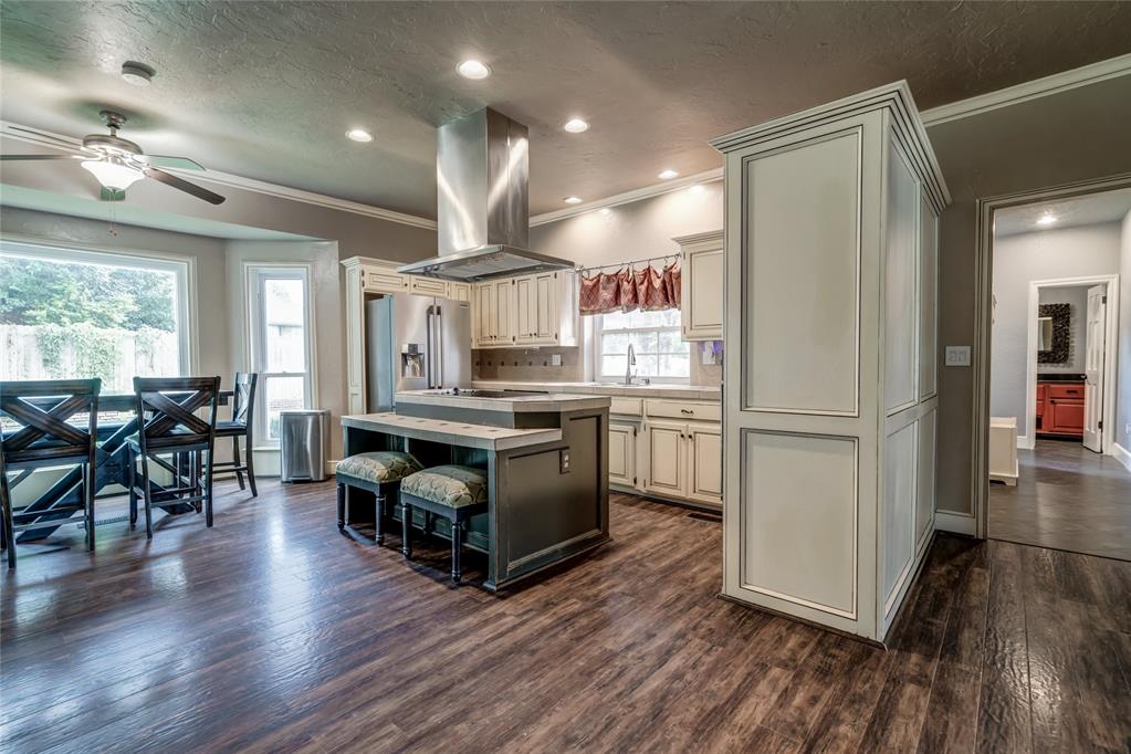 1224 Interurban Way
