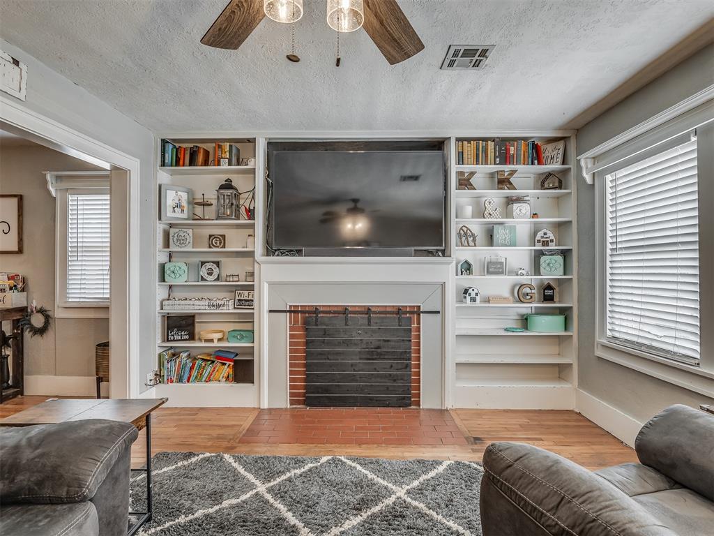 1012 S Williams Avenue