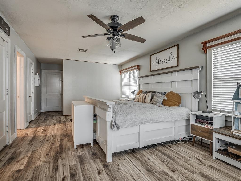 1012 S Williams Avenue