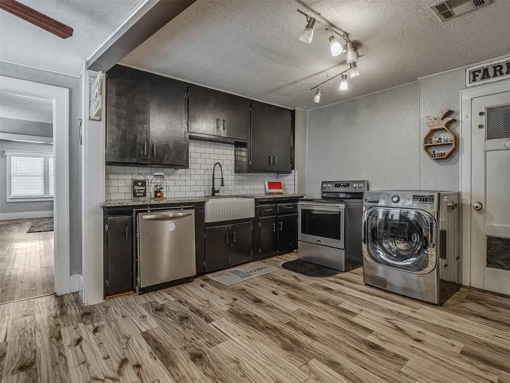 1012 S Williams Avenue