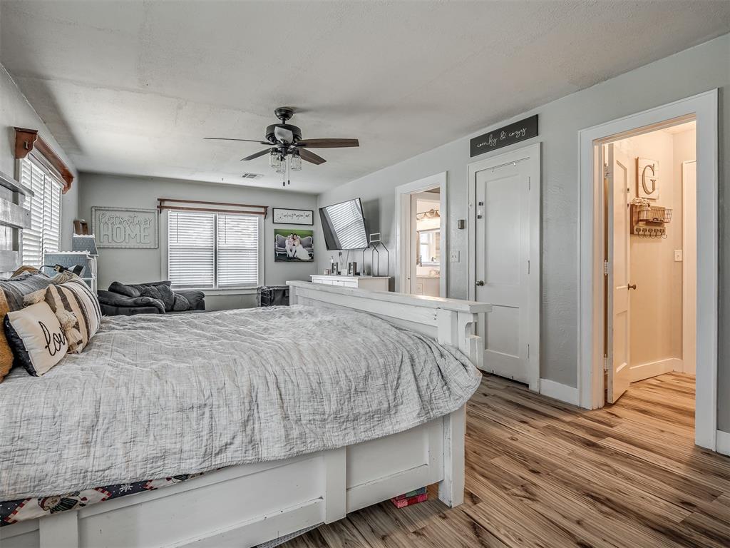 1012 S Williams Avenue