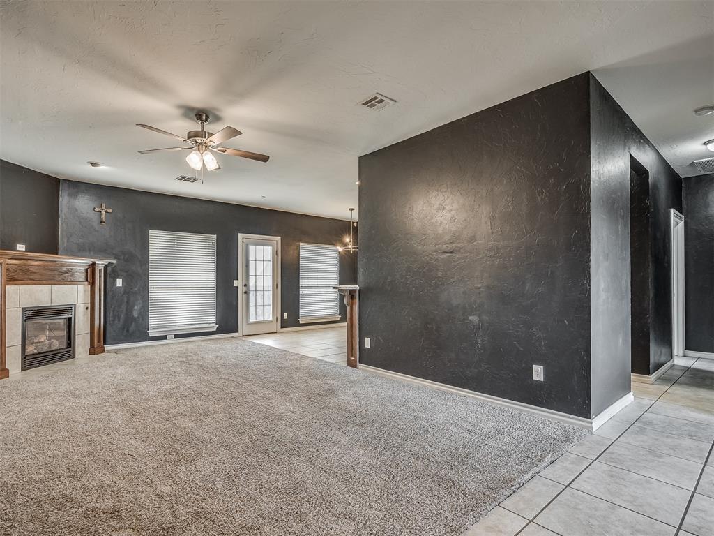 1136 Glen Eagles Court