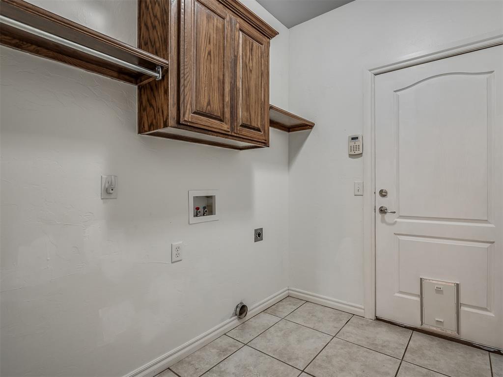 1136 Glen Eagles Court