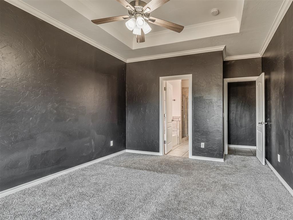 1136 Glen Eagles Court