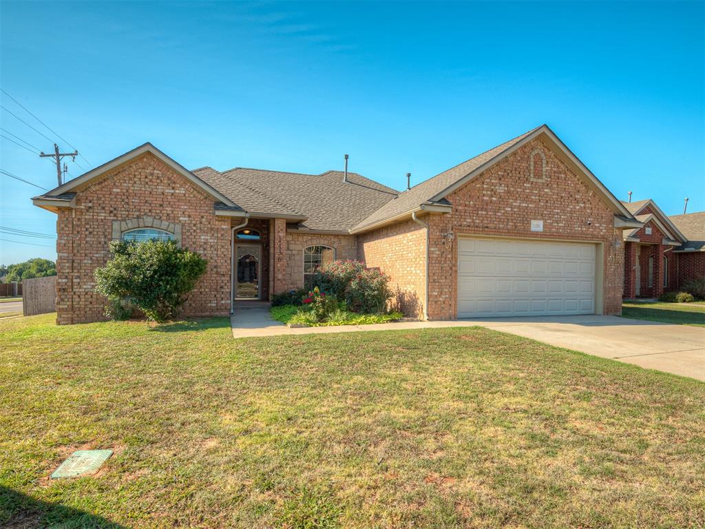 1136 Glen Eagles Court