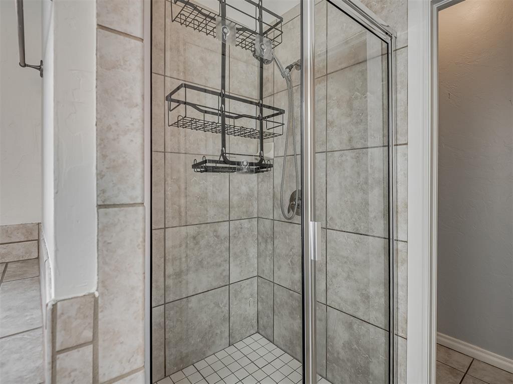 1136 Glen Eagles Court