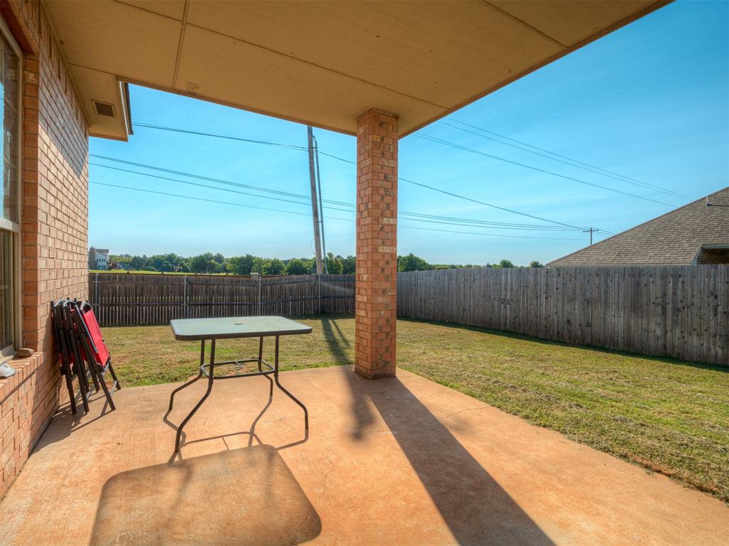 1136 Glen Eagles Court