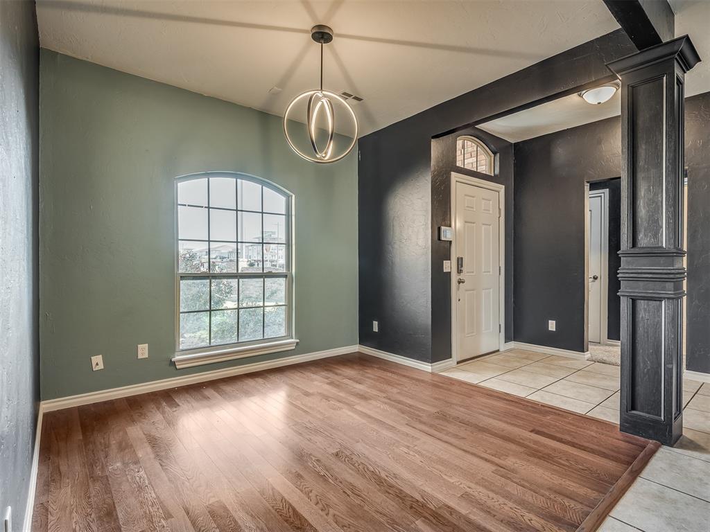 1136 Glen Eagles Court