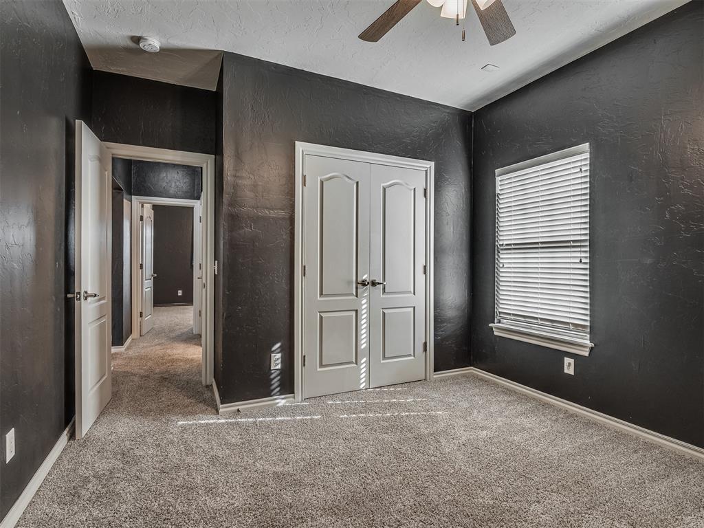 1136 Glen Eagles Court