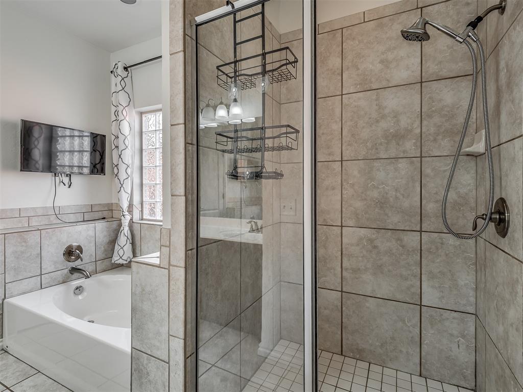 1136 Glen Eagles Court